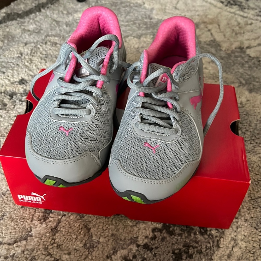 Puma Sneakers